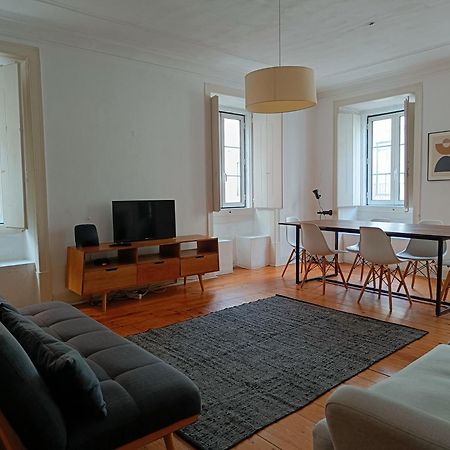 Stunning Apartment Near Chiado Lisboa Exterior foto