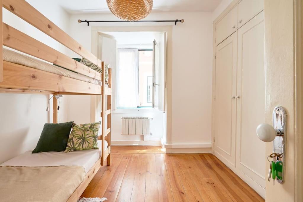 Stunning Apartment Near Chiado Lisboa Exterior foto